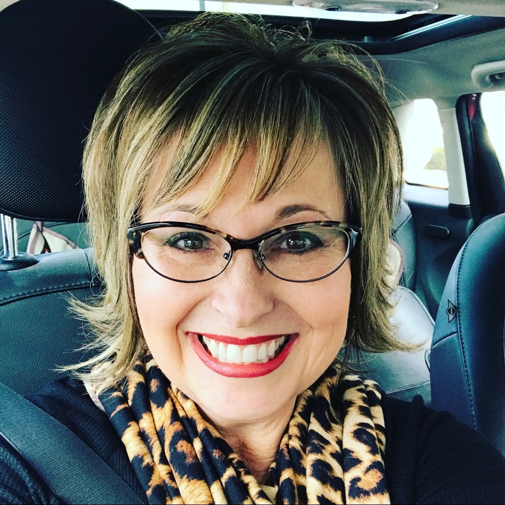 Meet your Posher, Stacy